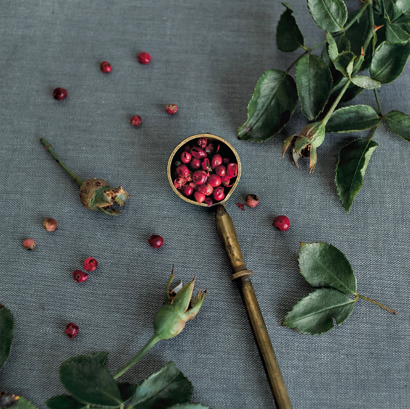 Savon Rosehip & Pepperberry Formulary 55