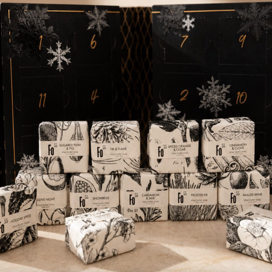 Calendrier de l'Avent 12 jours de surprises aux senteurs de Noël Formulary 55