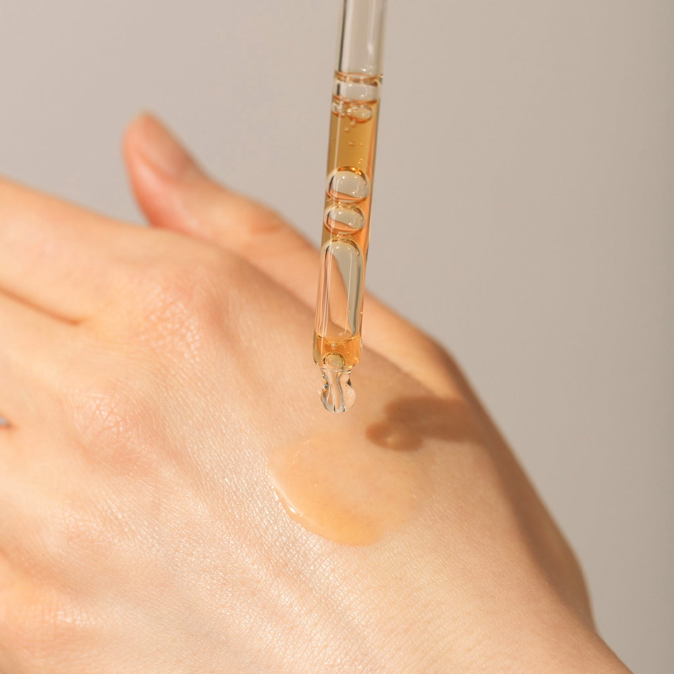 Essence Illuminatrice IHME Yin Your Skin